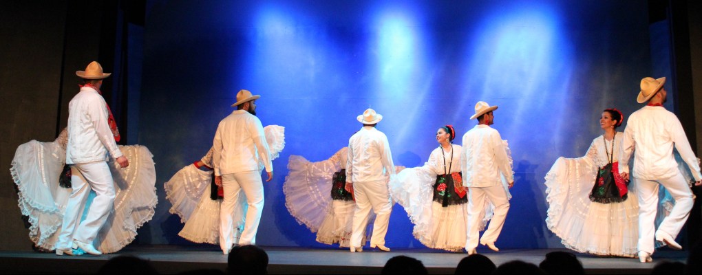 Dancing Veracruz